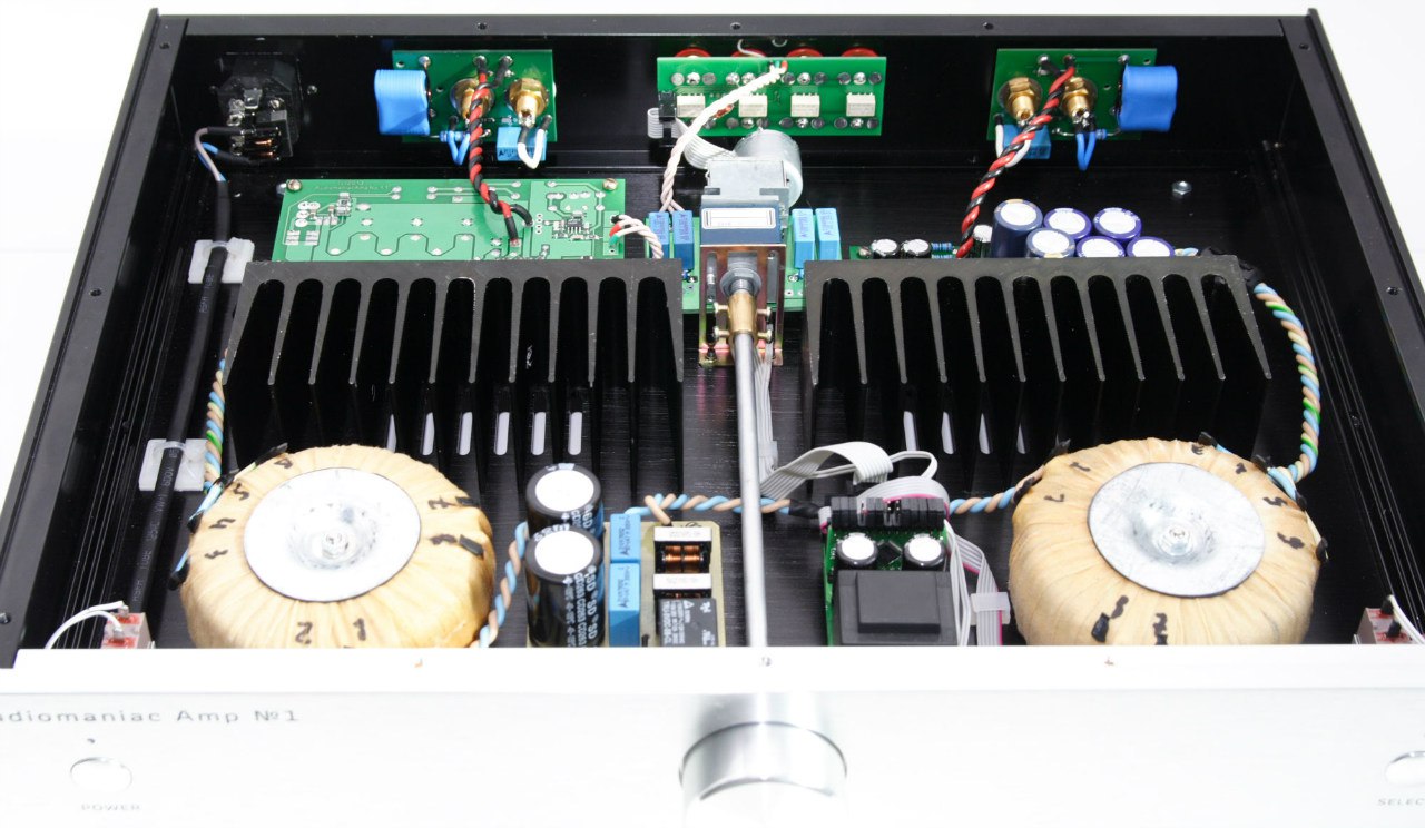 AMP 1 4v